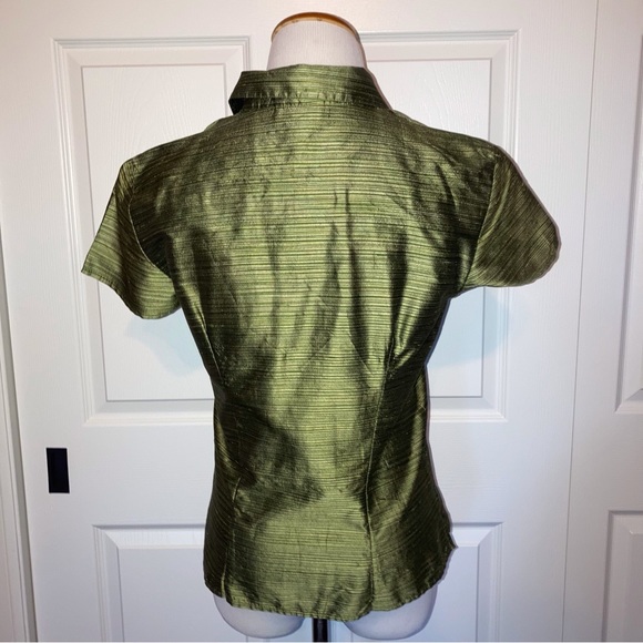 Ann Taylor 100% Raw Silk Green Short-sleeve Blouse 8 - Picture 2 of 4